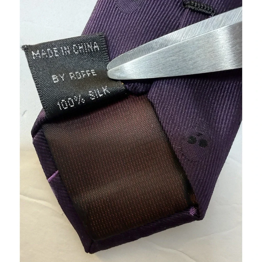 English Laundry Skull Purple Silk Tie‎ Skull Bones Pattern Preppy Grunge Party
